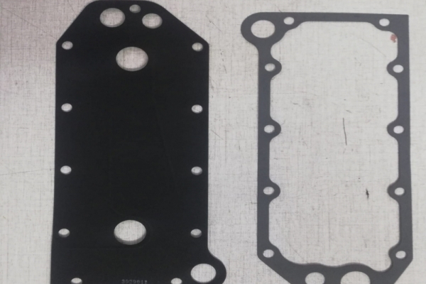 Прокладка радиатора теплообменника CUMMINS 6CT/L340/375 (оригинал) C5413528 3918174/3929011